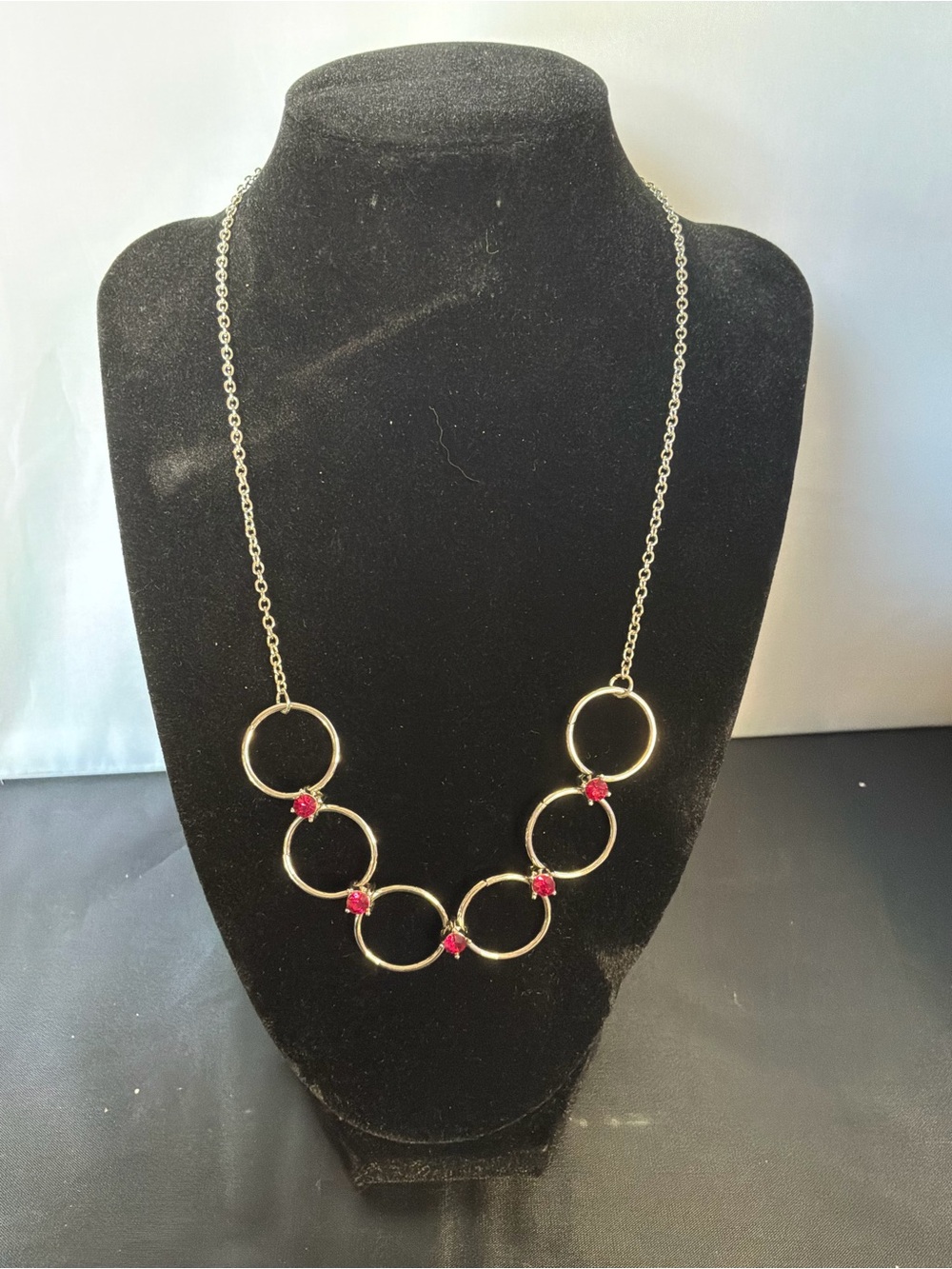 Circle Link Necklace with Pink Stones - Women Jewelry